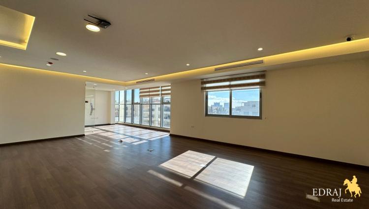 WhatsApp Image 2025-01-22 at 10.13.09 (1).jpeg